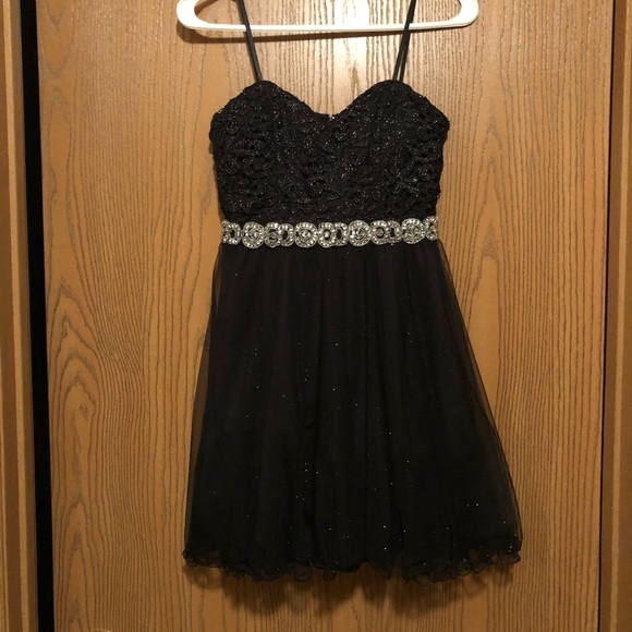 Dresses & Skirts - Black puffy dress size 3 Dresses & Skirts - Black puffy dress size 3